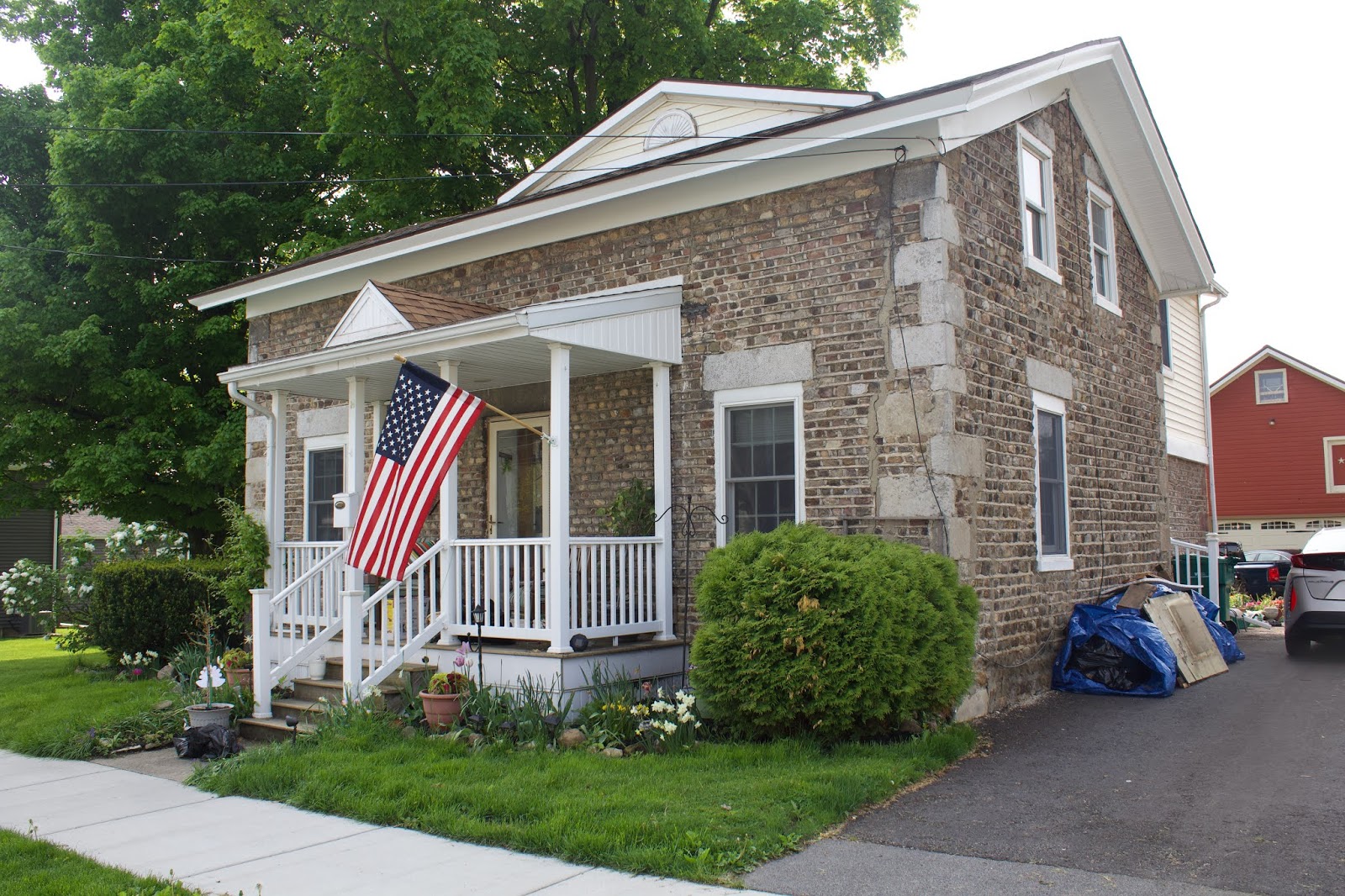 10 Forest Ave., Oakfield